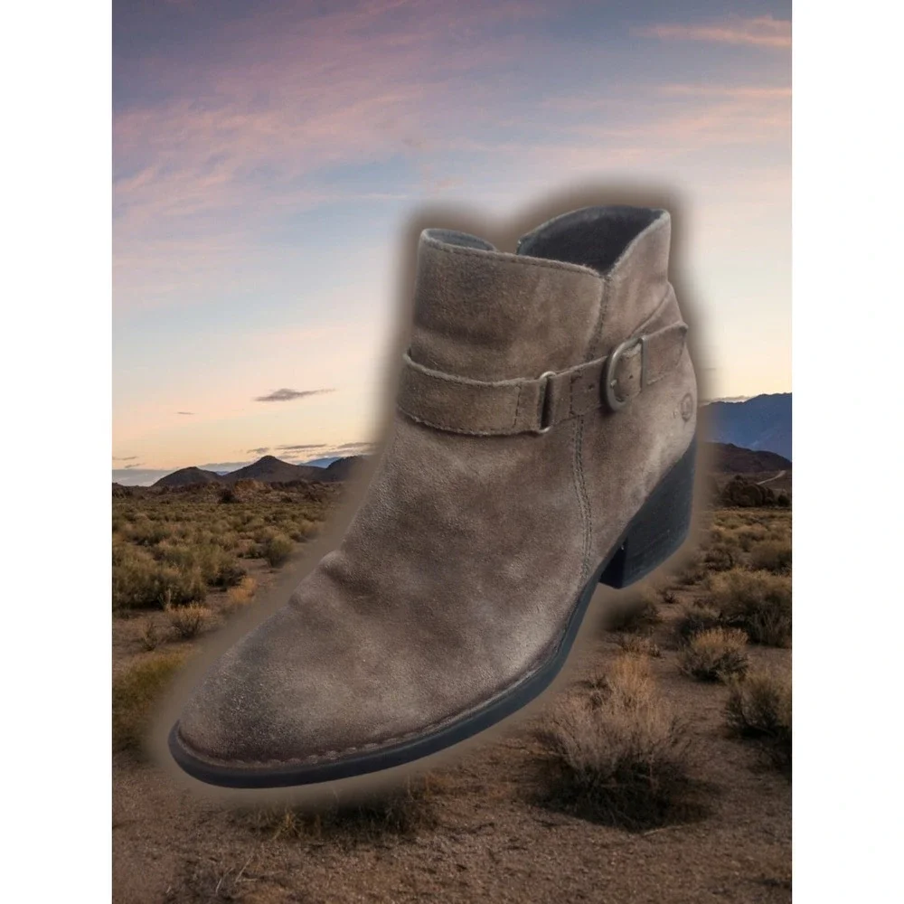 Born Womens Brown Gray Distressed Suede Ankle Boots Size 8.5M Western Block Heel